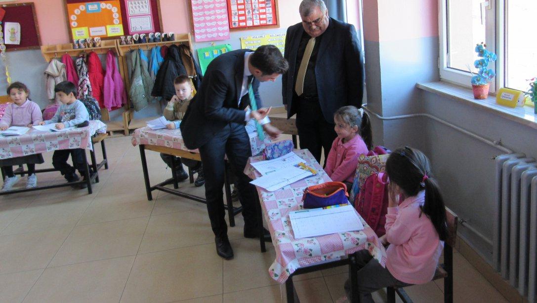 İlçe Kaymakamımız Sayın Muhammet GÜZEL Sarıderesi İlkokulu/Ortaokulunu Ziyaret etti.